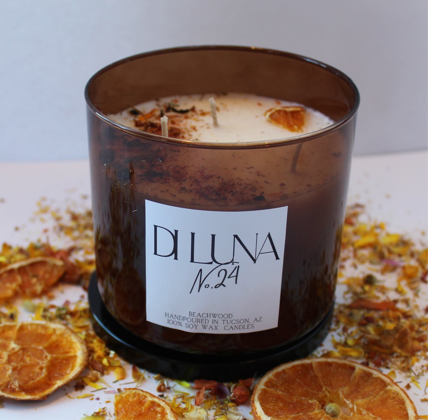 Noir #24 Beachwood Candle